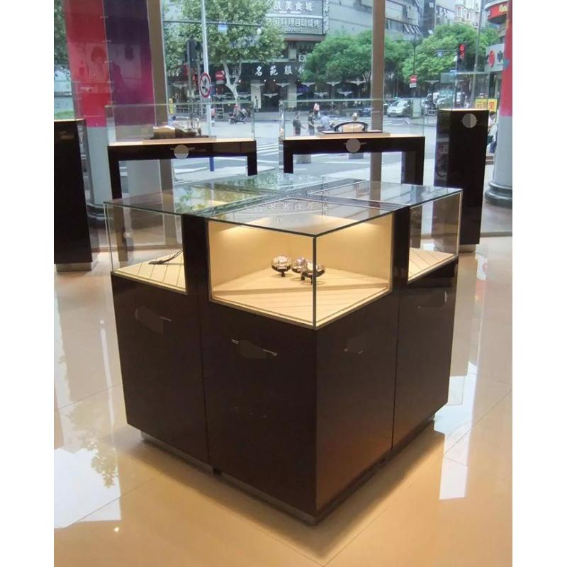 Quadrum Luxe